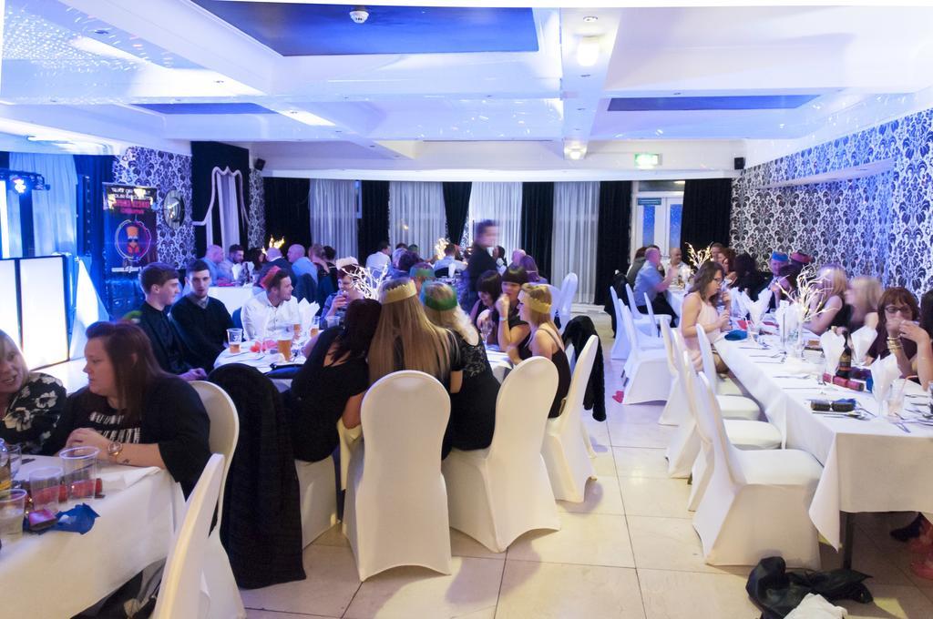 Oyo Clayton Lodge Newcastle-under-Lyme Esterno foto