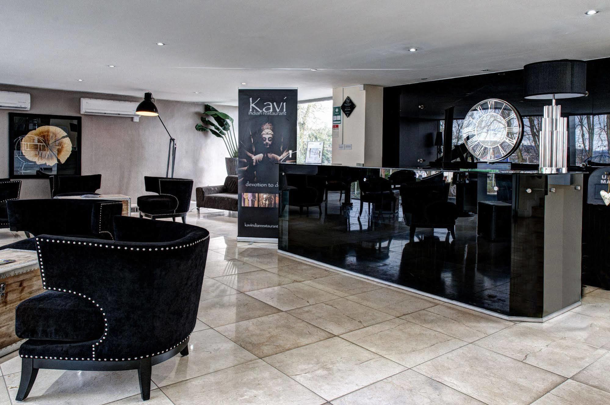 Oyo Clayton Lodge Newcastle-under-Lyme Esterno foto