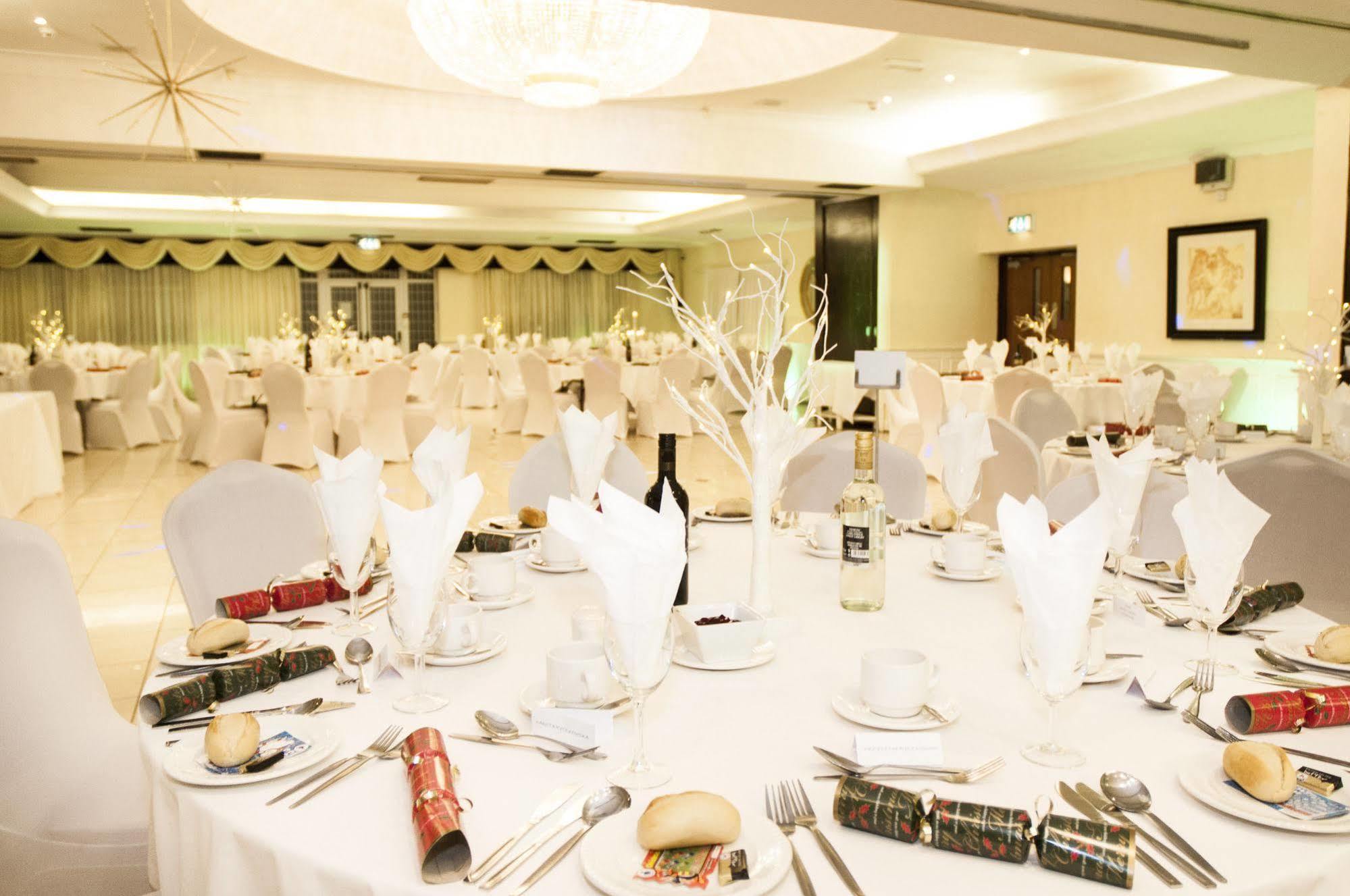 Oyo Clayton Lodge Newcastle-under-Lyme Esterno foto
